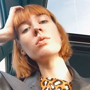 Meet your Posher, Chloe